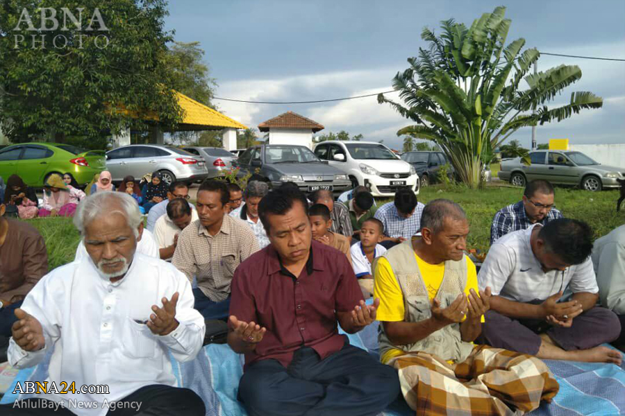 برگزاری مراسم دعای عرفه توسط شیعیان مالزی 